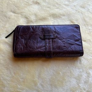 Matt and Nat brown leather zip wallet